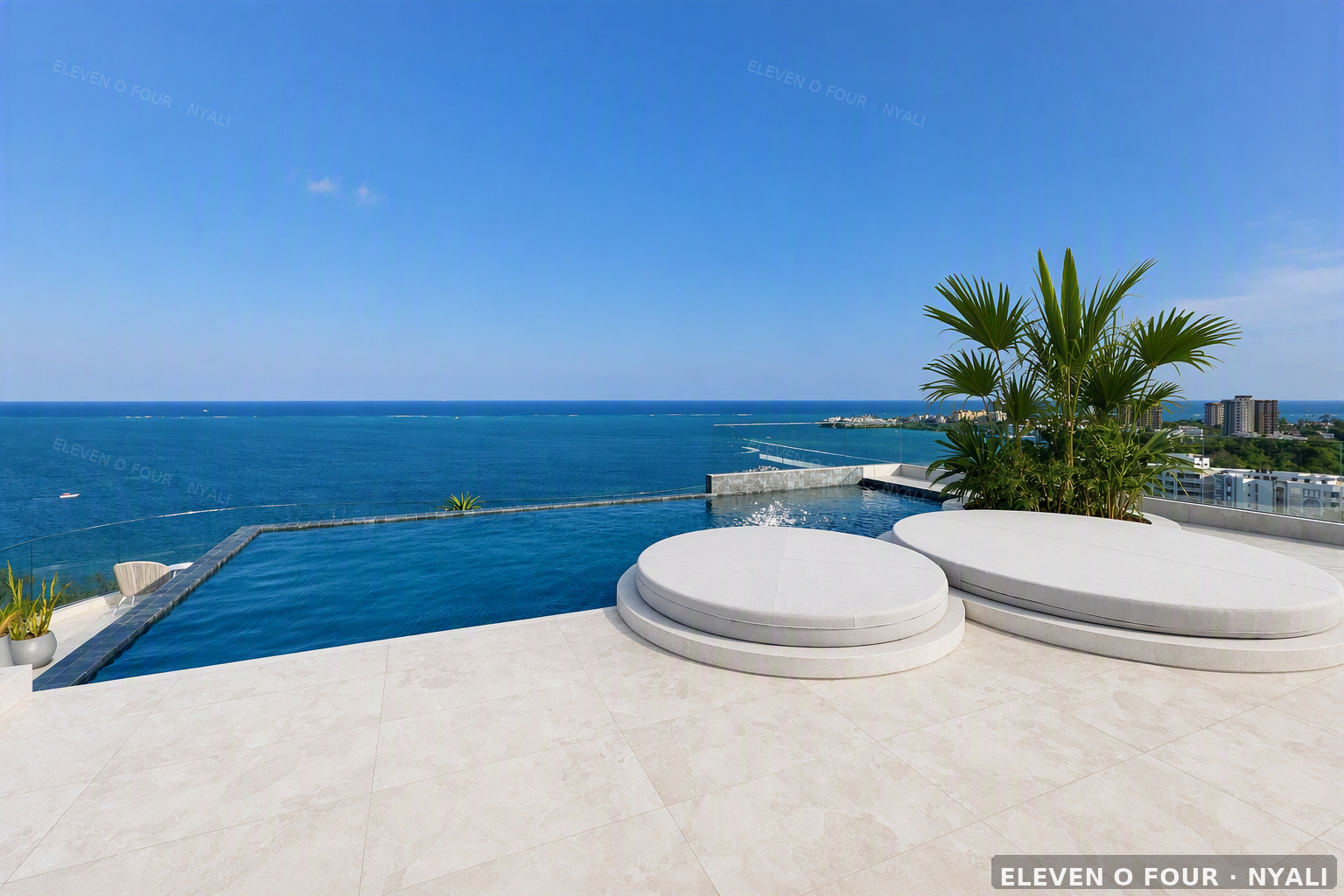 Rooftop infinity pool overlooking the Indian Ocean at Evoque